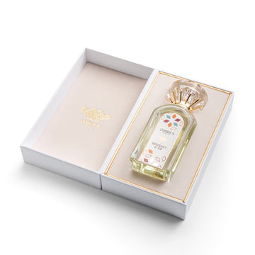 GIVE ME A HUG<span class= "product-title">Amour Social</span>
